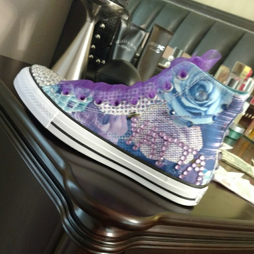 Custom Sneakers 🆕💞🛍️ - Picture 3 of 8
