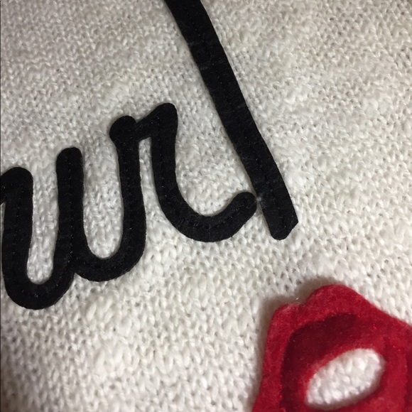 NWT White "Amour!" Sweater - Picture 2 of 3