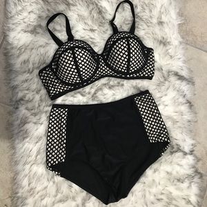 BLACK CUTOUT BIKINI BOTTOM NWOT