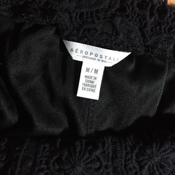 Black lace Aeropostale shorts - Picture 3 of 4