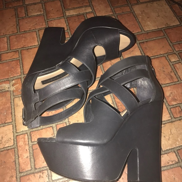 BCBG Midnight black platform.block heels - Picture 4 of 5