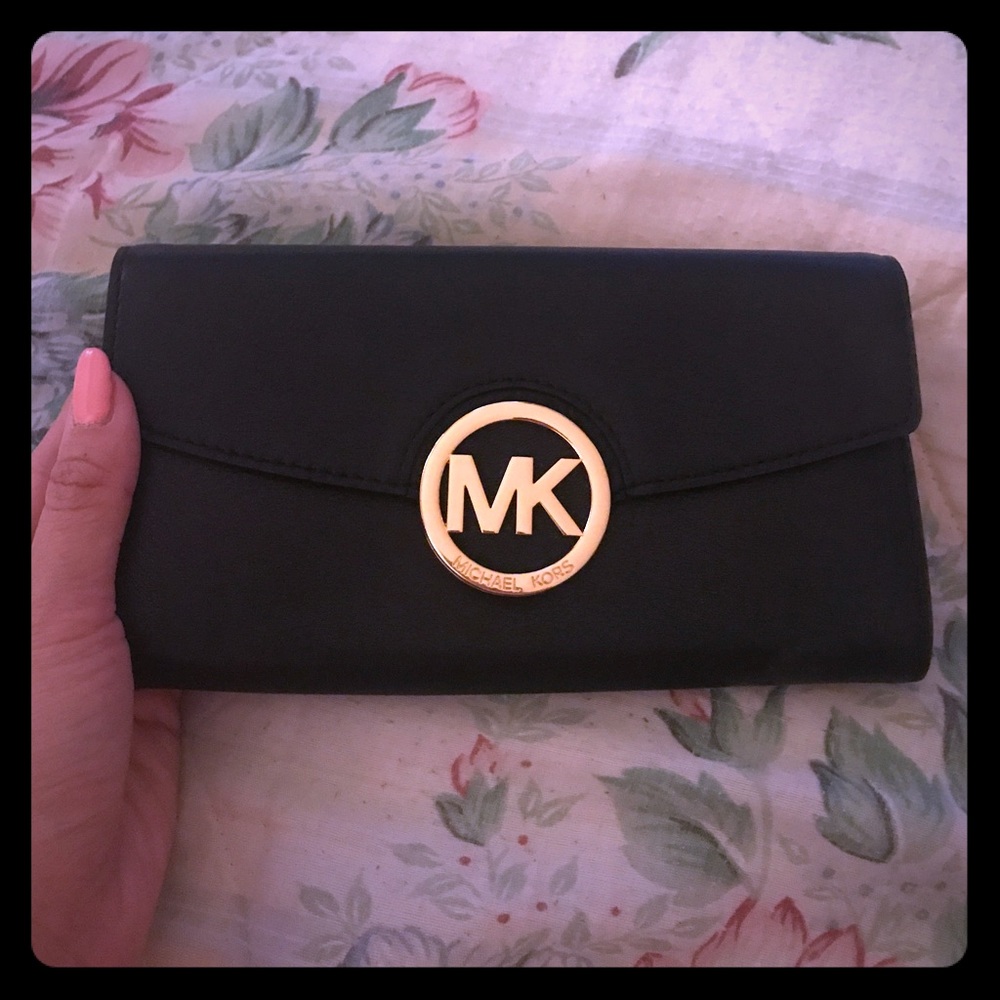 Black Michael Kors wallet clutch