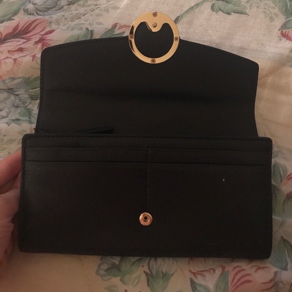 Black Michael Kors wallet clutch - Picture 2 of 3
