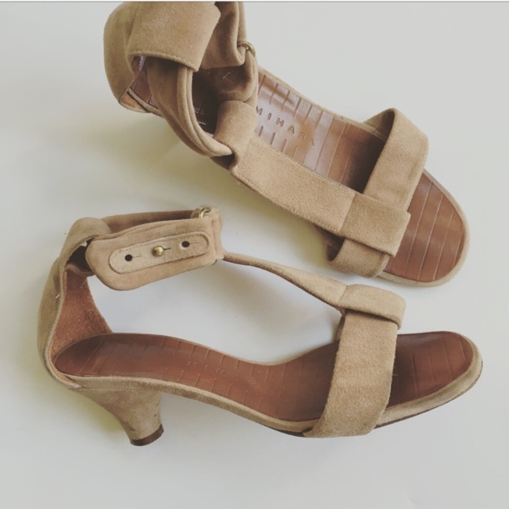 Chie Mihara tan sandals