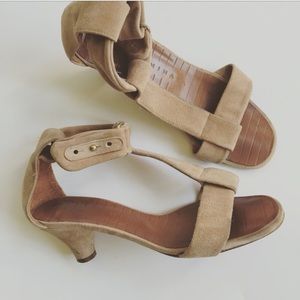 Chie Mihara tan sandals