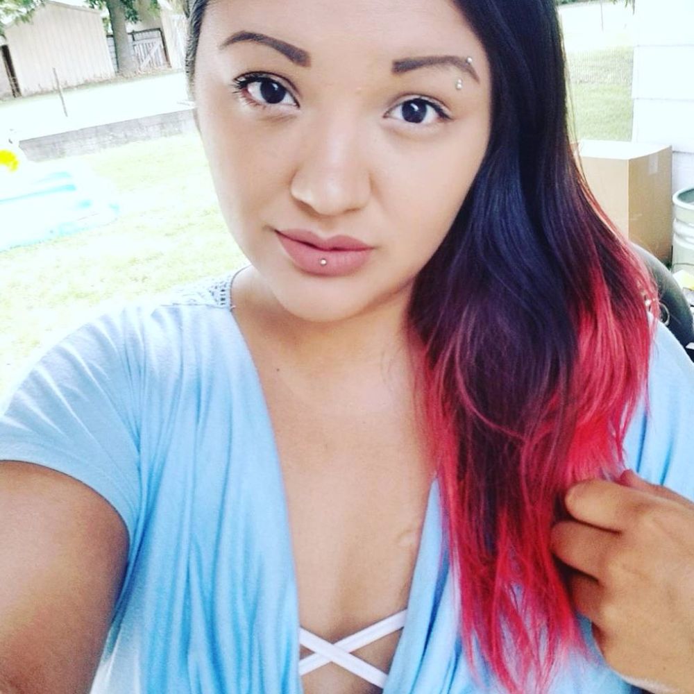 Meet your Posher, Desirae