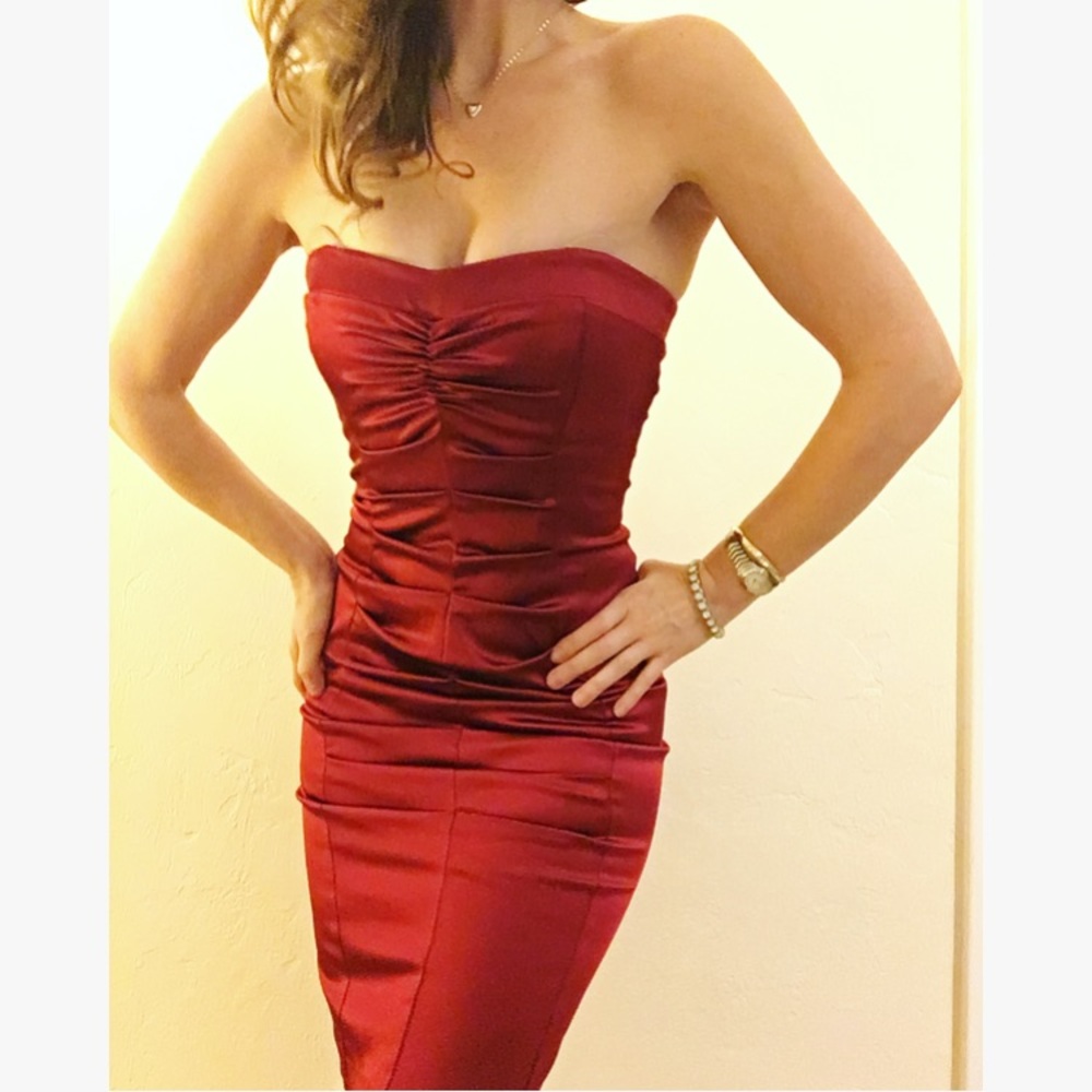 Nicole Miller red strapless satin cocktail dress