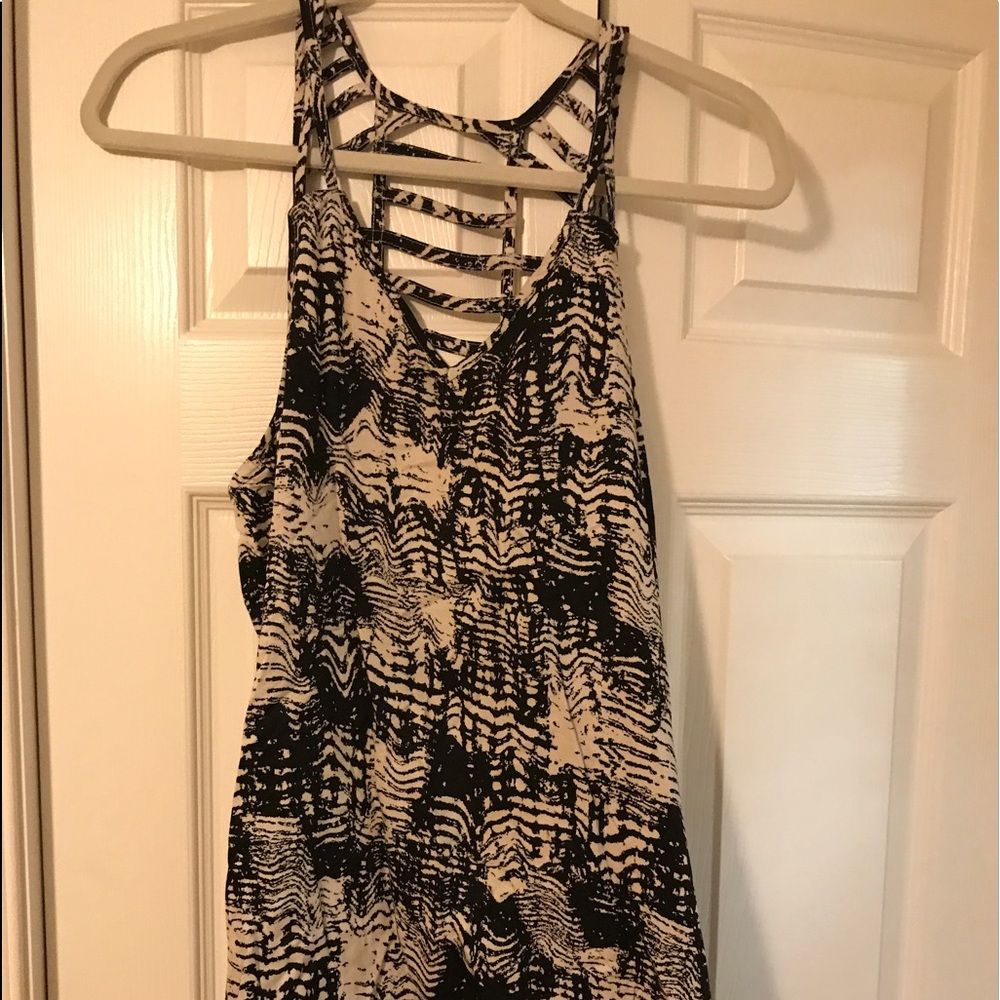 Rvca white and black print dress