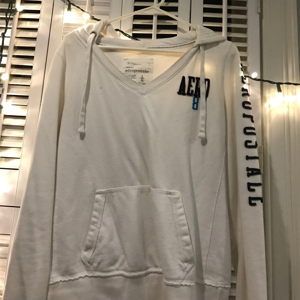 Aeropostale v-neck hoodie