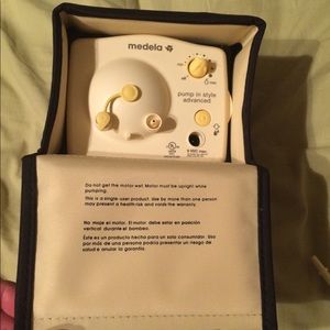 Medela pump in style