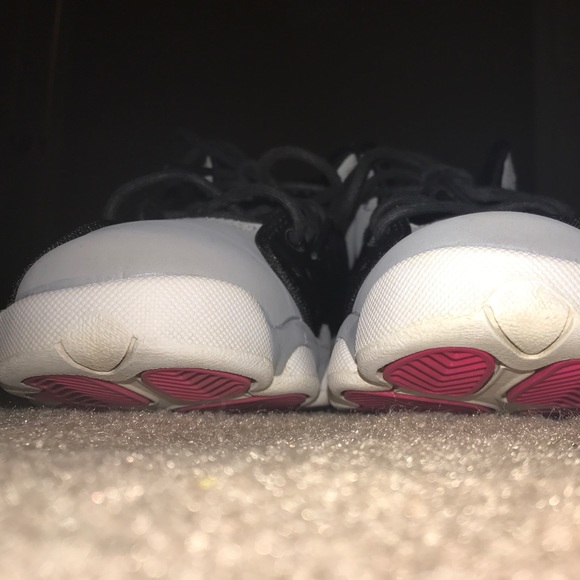 Girl Jordan's - Picture 3 of 8