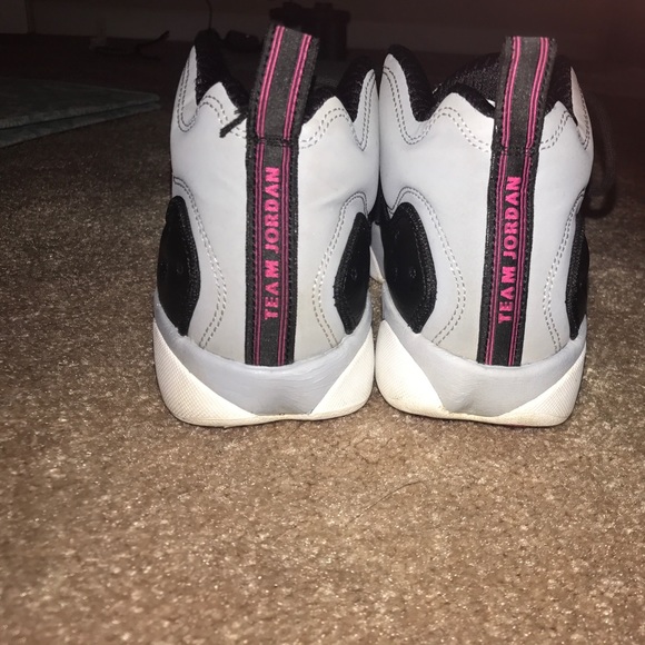 Girl Jordan's - Picture 8 of 8