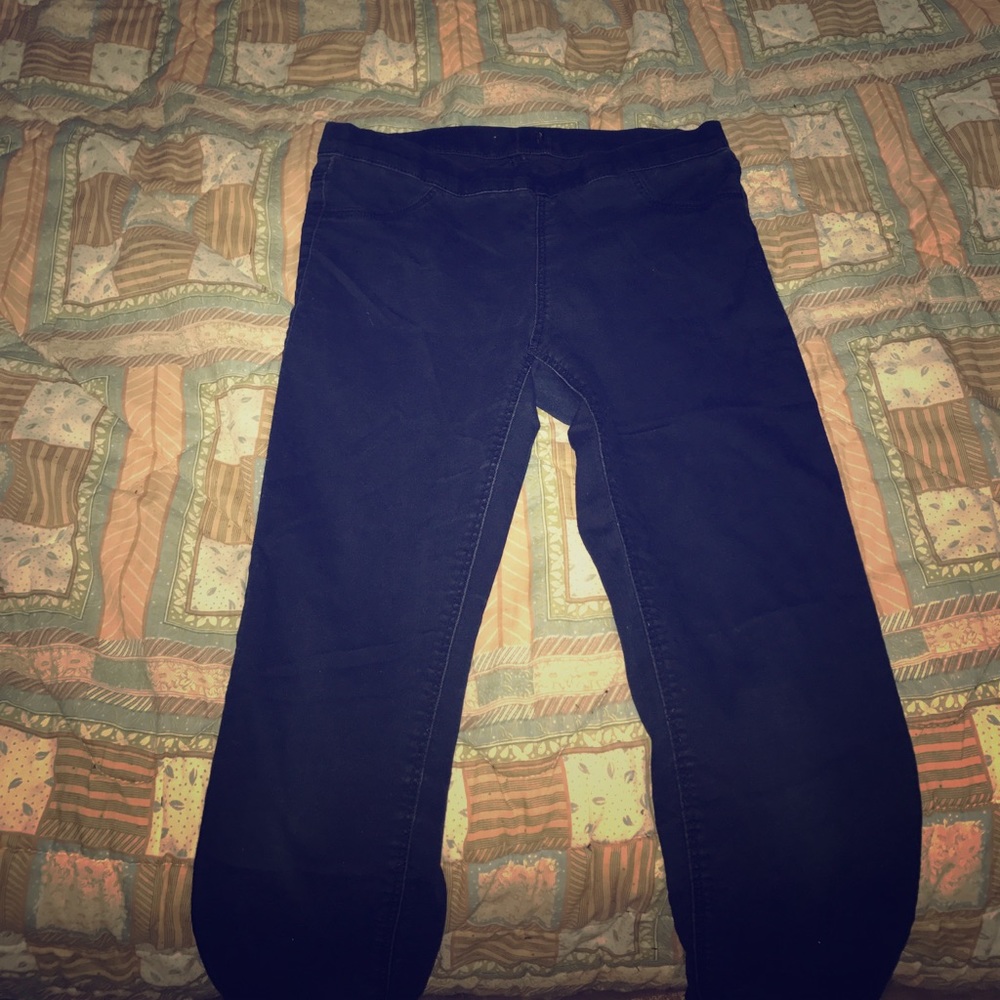 Dark blue, no button up jegings