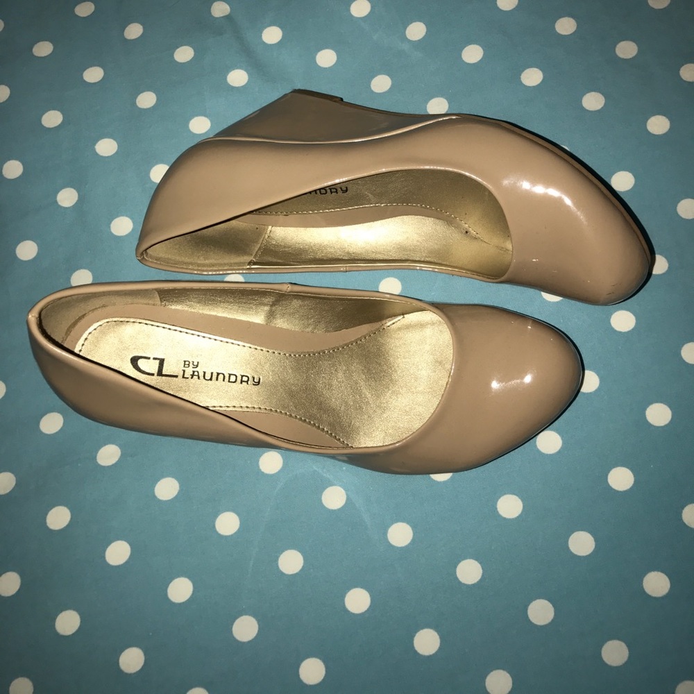 Chinese Laundry Nude wedges/heels