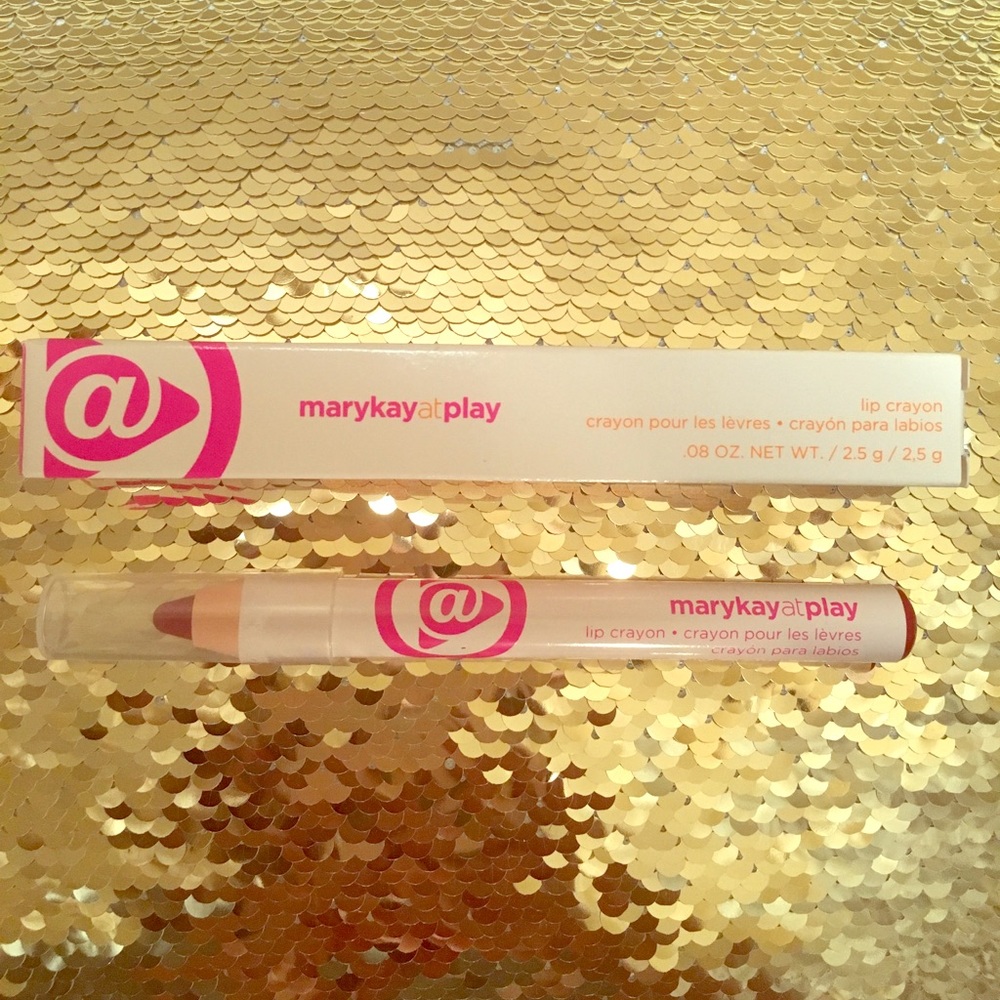 Mary Kay at play Candied Apple lip crayon