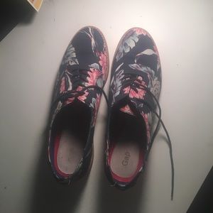 Gap dress shoes