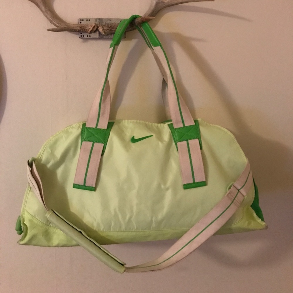 Nike Gym/yoga/training duffle Bag