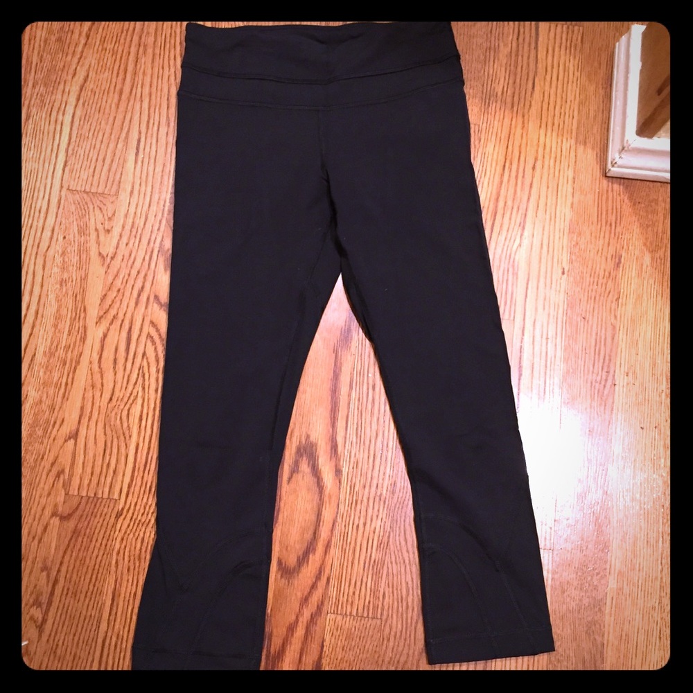 Lululemon Cropped Running Leggings