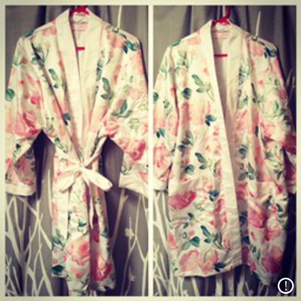 Floral Bridal Robe