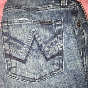 7FAM Bootcuts SIZE 28