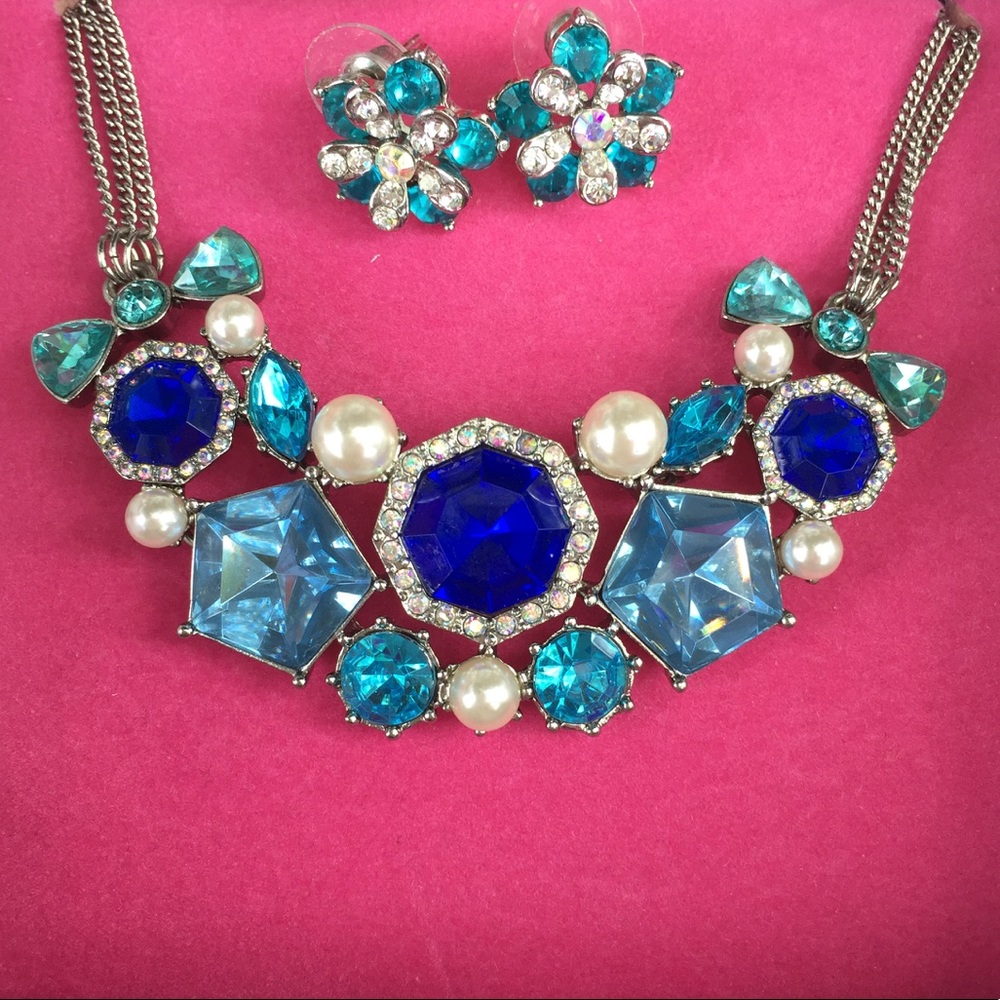 Betsey Johnson Blue Gem Pearl Fashion Necklace