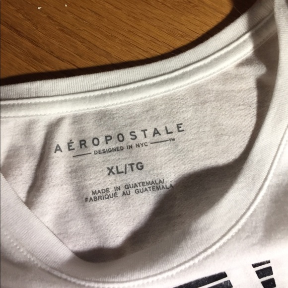 NWOT NEW YORK CITY Aeropostale crop top - Picture 2 of 3