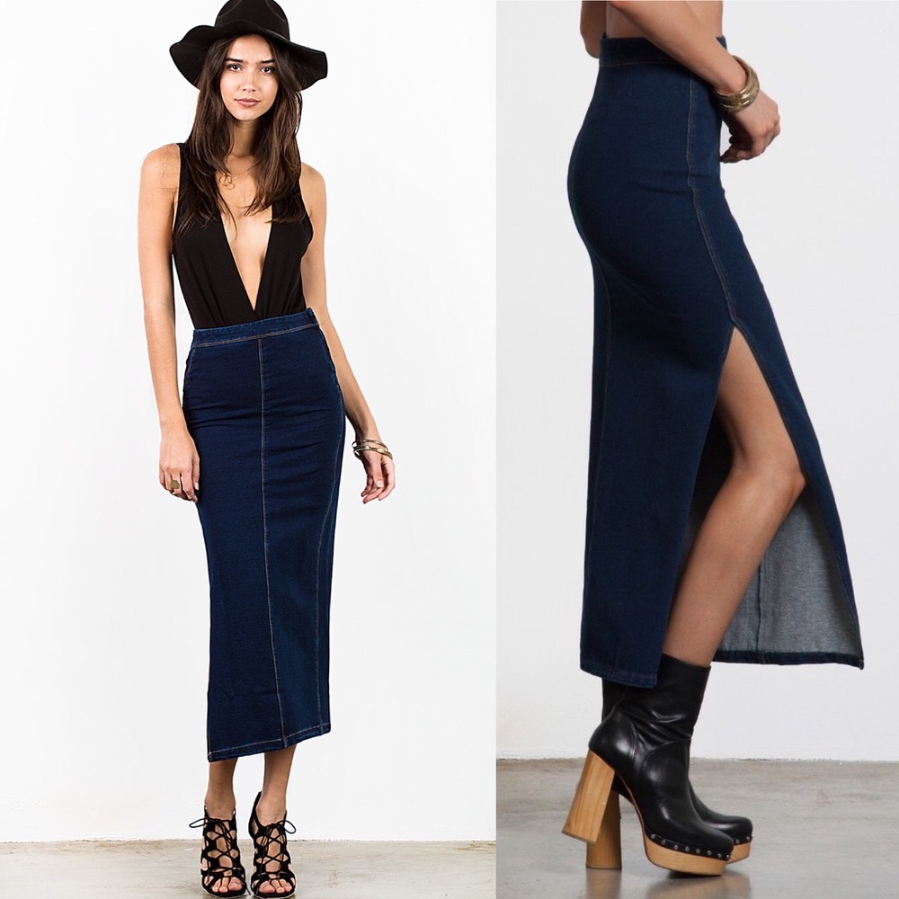 KNIT DENIM SIDE SLIT MAXI SKIRT - Picture 1 of 2