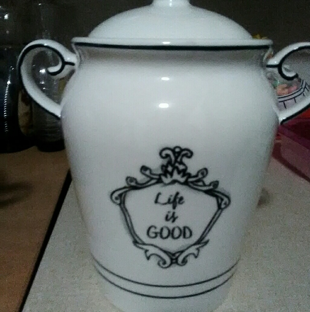 Ceramic canisters