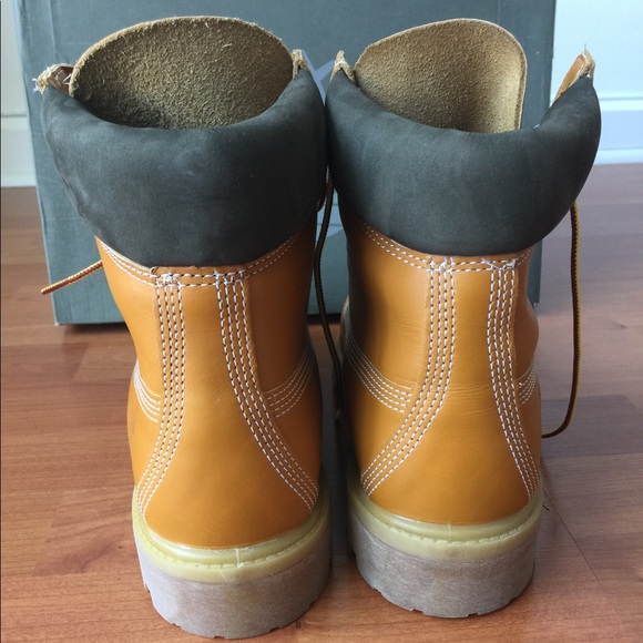 New Timberland Leather Construction Boot - Picture 3 of 6