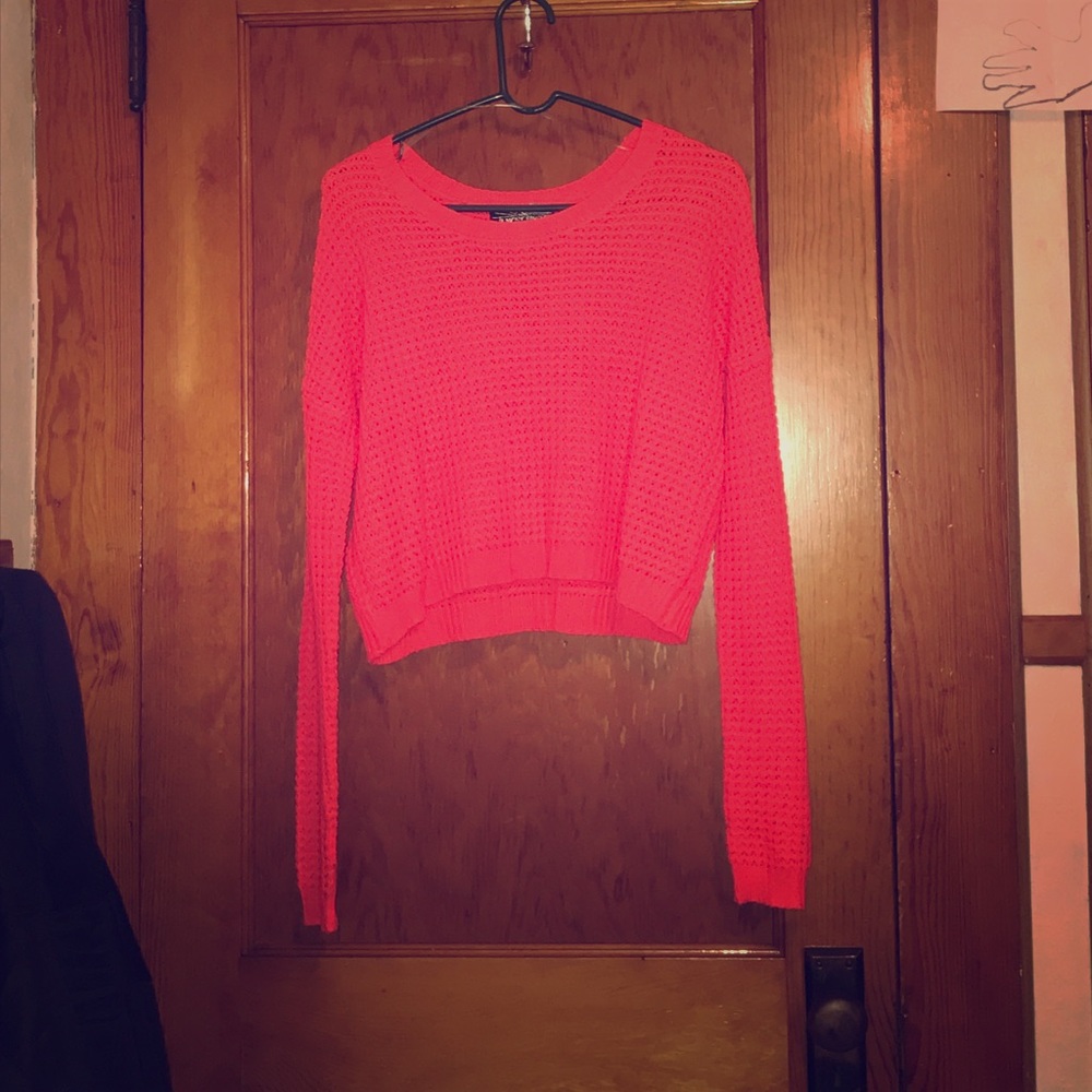 Almost Famous cropped sweater