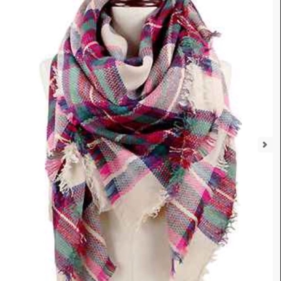 New Gray Cream Pink Plaid Oversized  Blanket Scarf - Picture 2 of 3