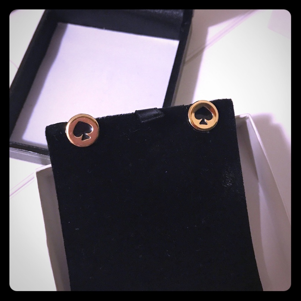 ♠️ Kate spade stud earring