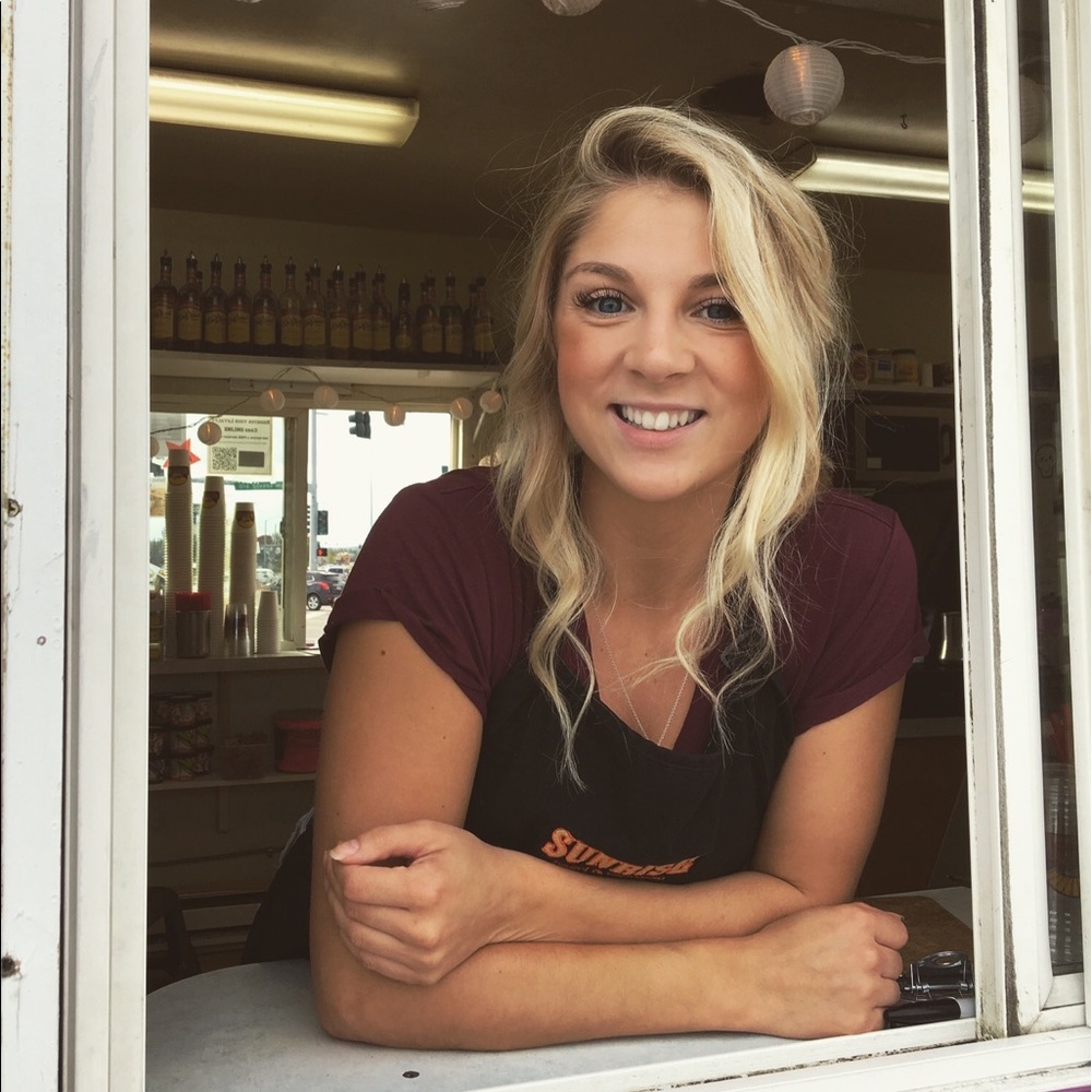 Meet your Posher, Jade