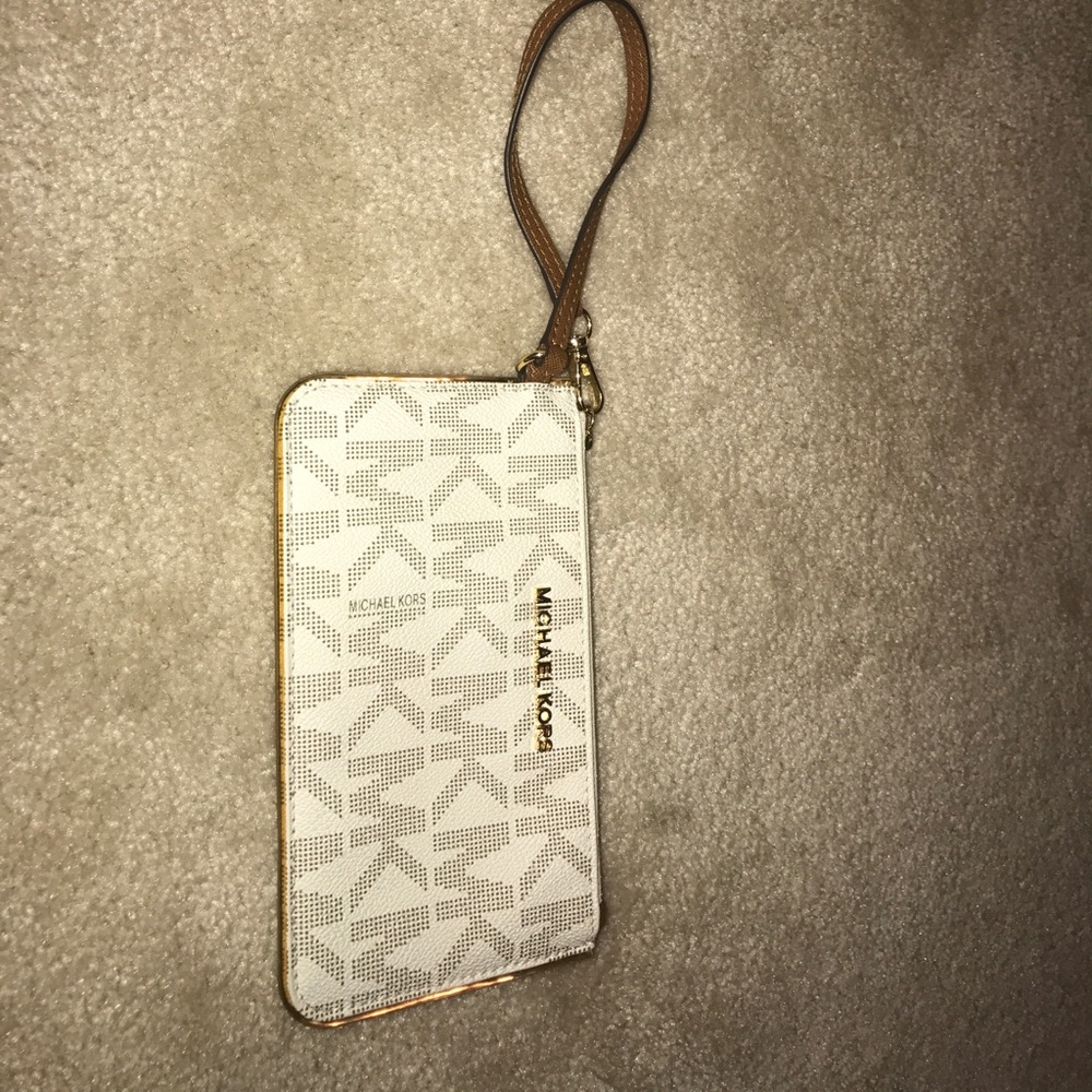 Michael Kors wristlet