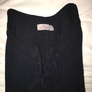 Black long sleeve with cute sleeves.