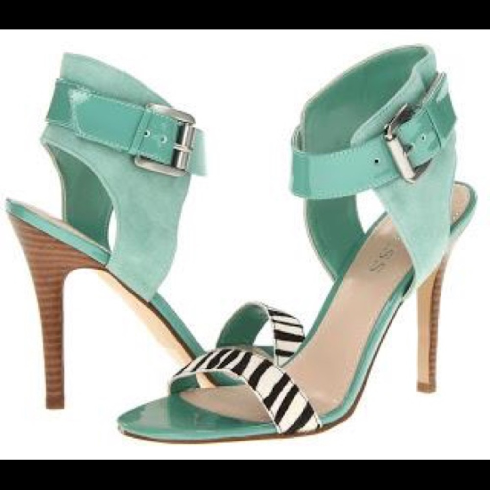 Guess Sandals 😍😍😍