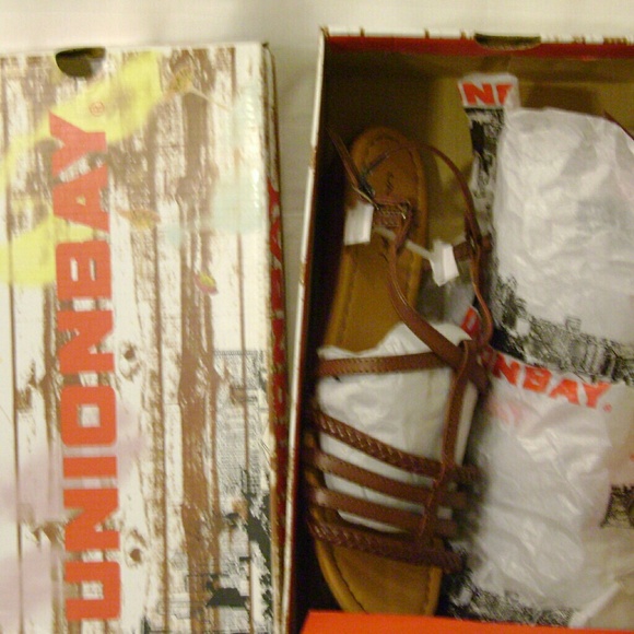 Union Bay Small Wedge Multi Strap sandals - Picture 6 of 6