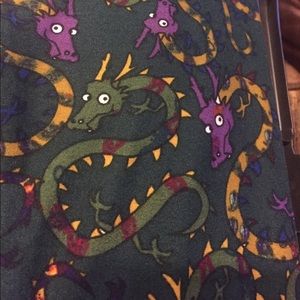 LULAROE OS DRAGON🐉 LEGGINGS NEW WITH TAGS