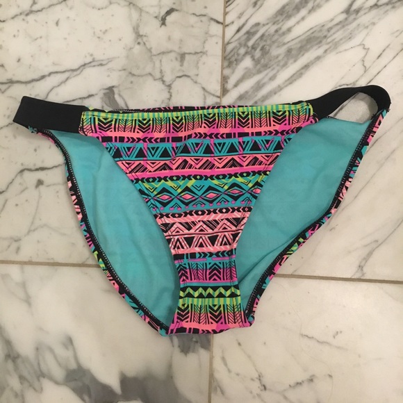 Bikini Bundle!! Yay! - Picture 2 of 5