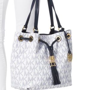 Large gathered tote bag by Michael Kors MUST SALE!