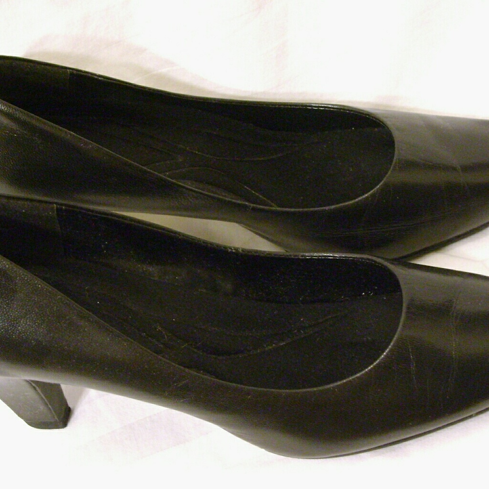 Miss Reflex Black Leather Heels