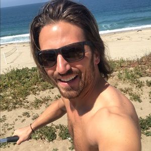 Meet your Posher, Jason