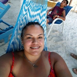 Meet your Posher, Helen