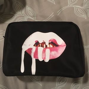 Kylie Jenner Makeup Bag