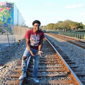 Meet your Posher, Thee