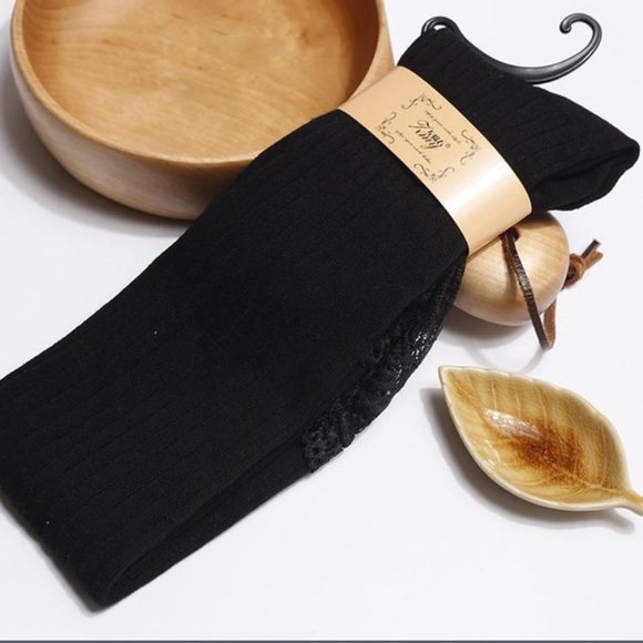 Black Over Knee Lace Top Socks - Picture 2 of 6