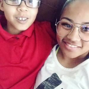 Meet your Posher, Daronica