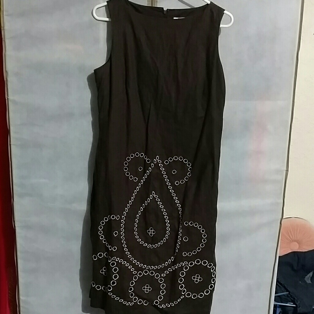 Brown Linen Dress with beige embroidered flowers