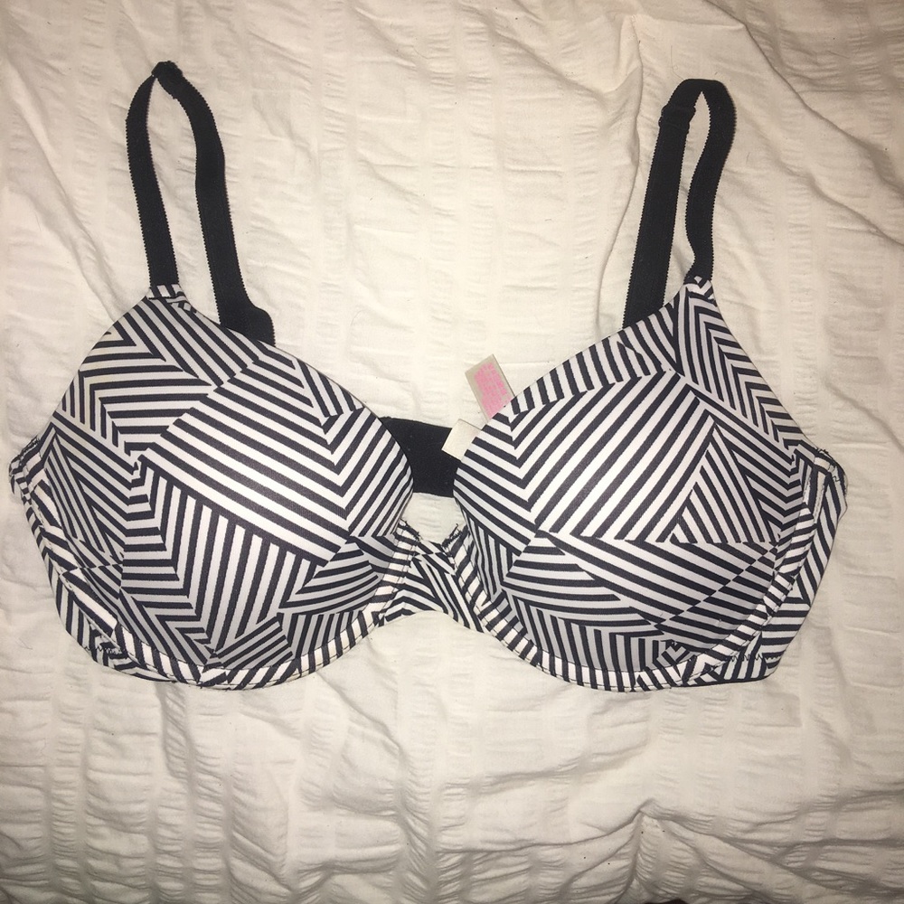 Victoria Secret (PINK) push up bra from