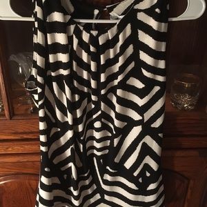 NWT flattering blouse!